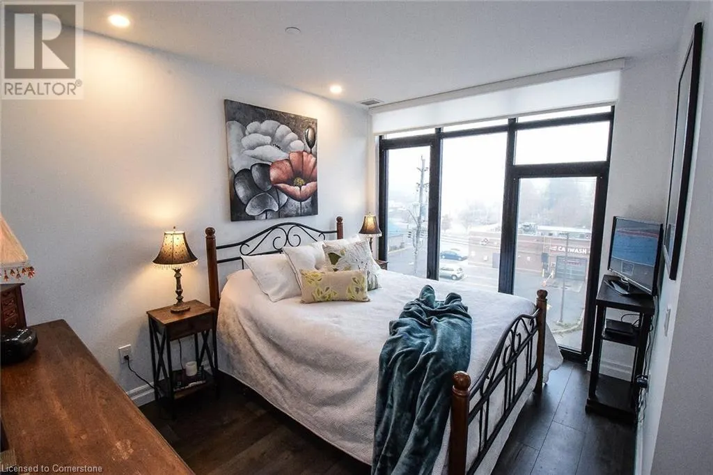 38 HARBOUR Street Unit# PH412, #PH412