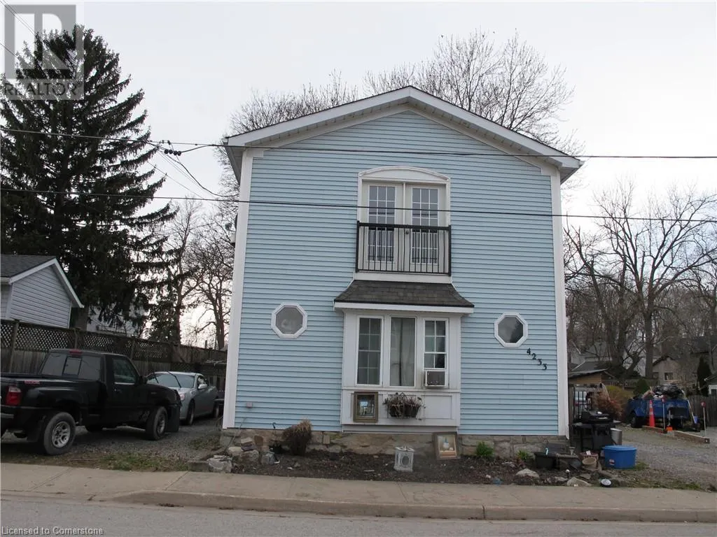 4233 MAY Avenue
