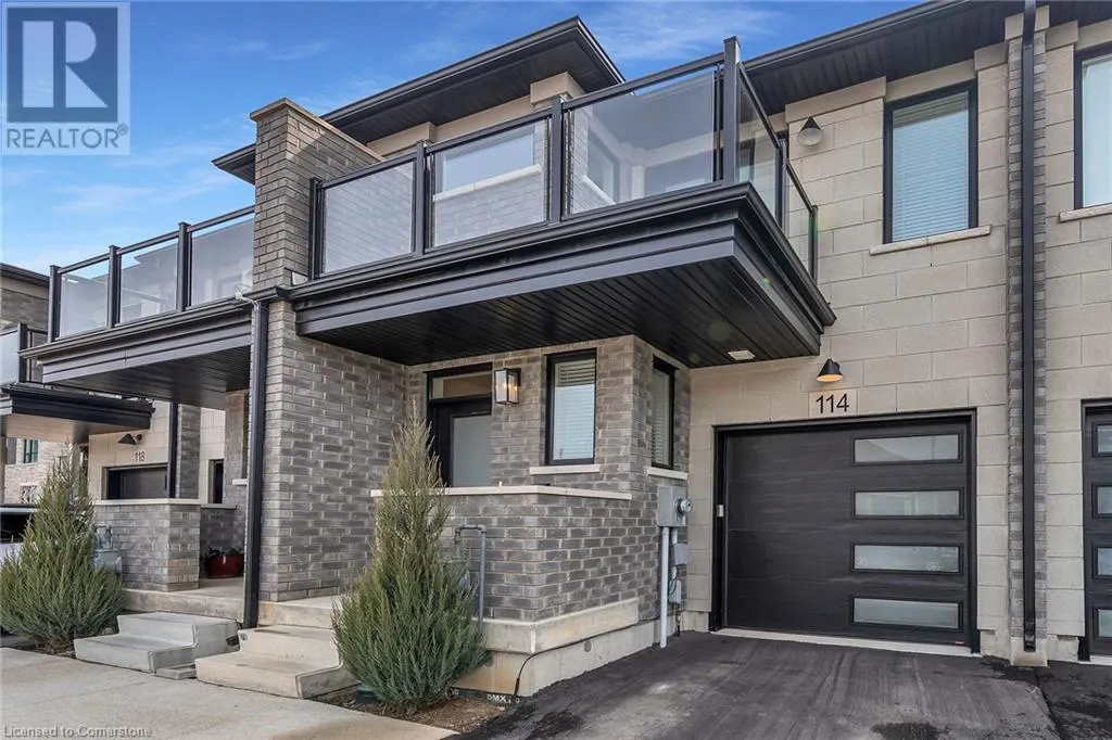 114 SPRINGVALLEY Crescent