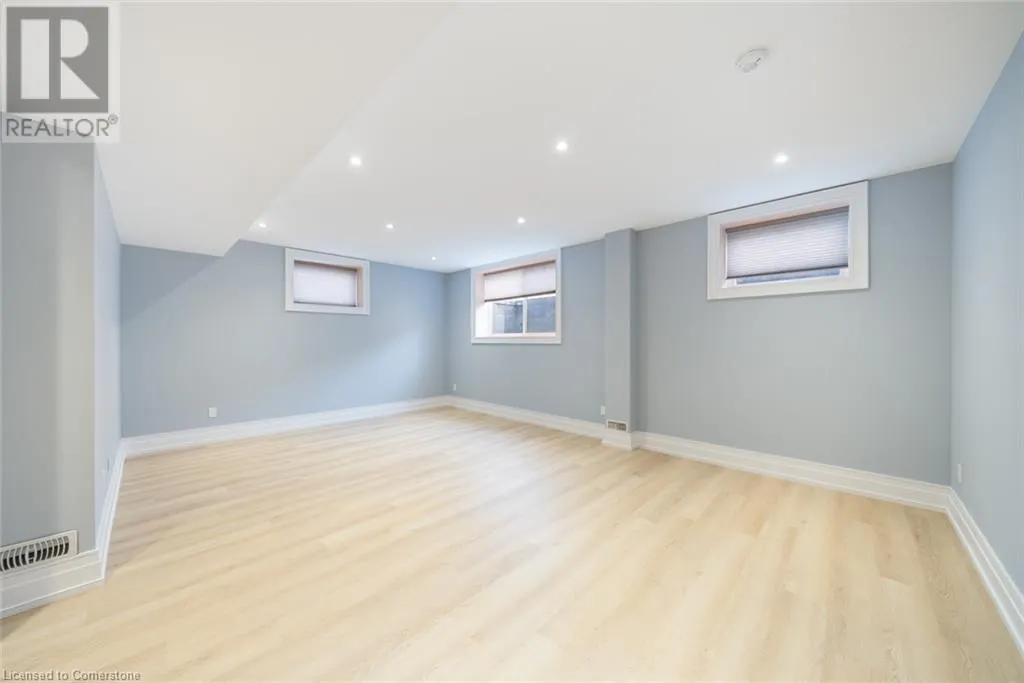 3 CLOVER Lane