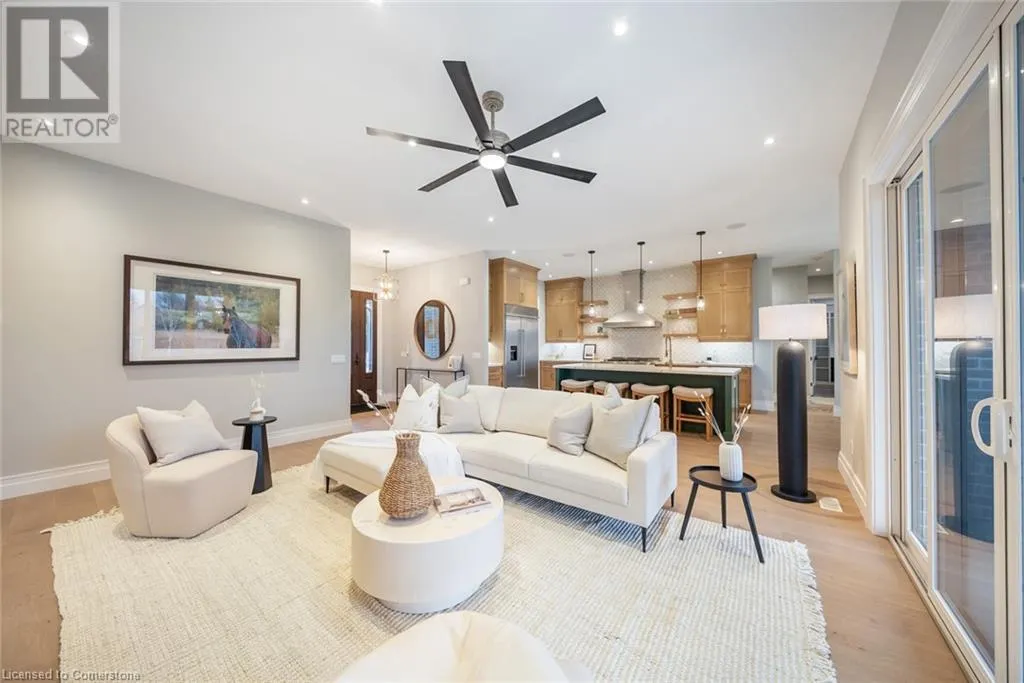3 CLOVER Lane