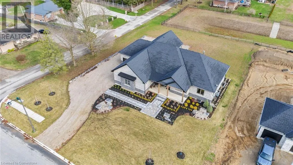 3 CLOVER Lane