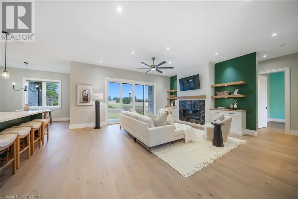 3 CLOVER Lane