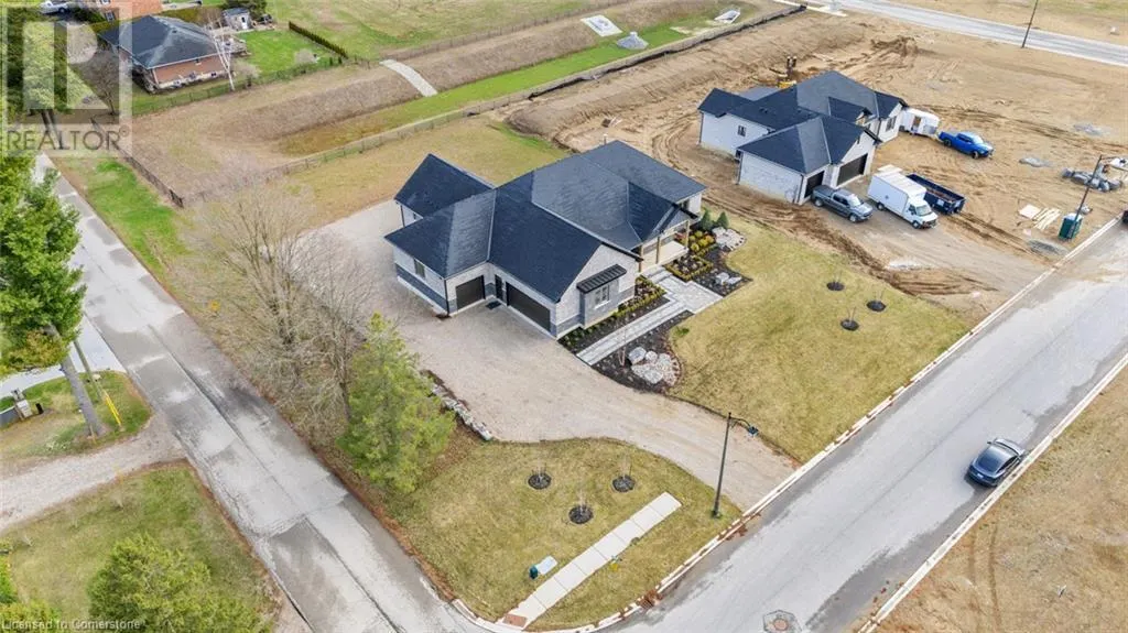 3 CLOVER Lane