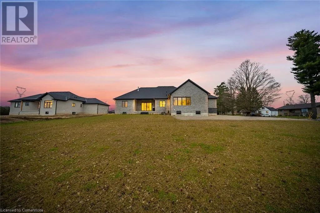 3 CLOVER Lane