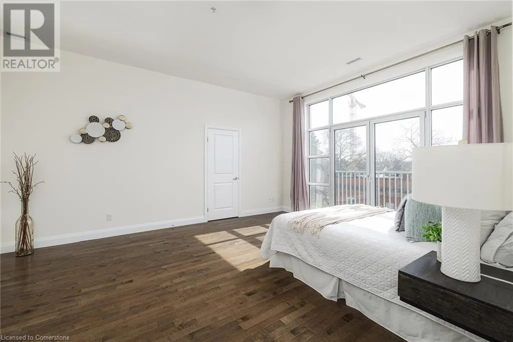 165 DUKE Street E Unit# 305, #305