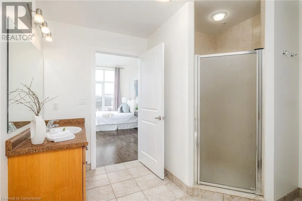 165 DUKE Street E Unit# 305, #305