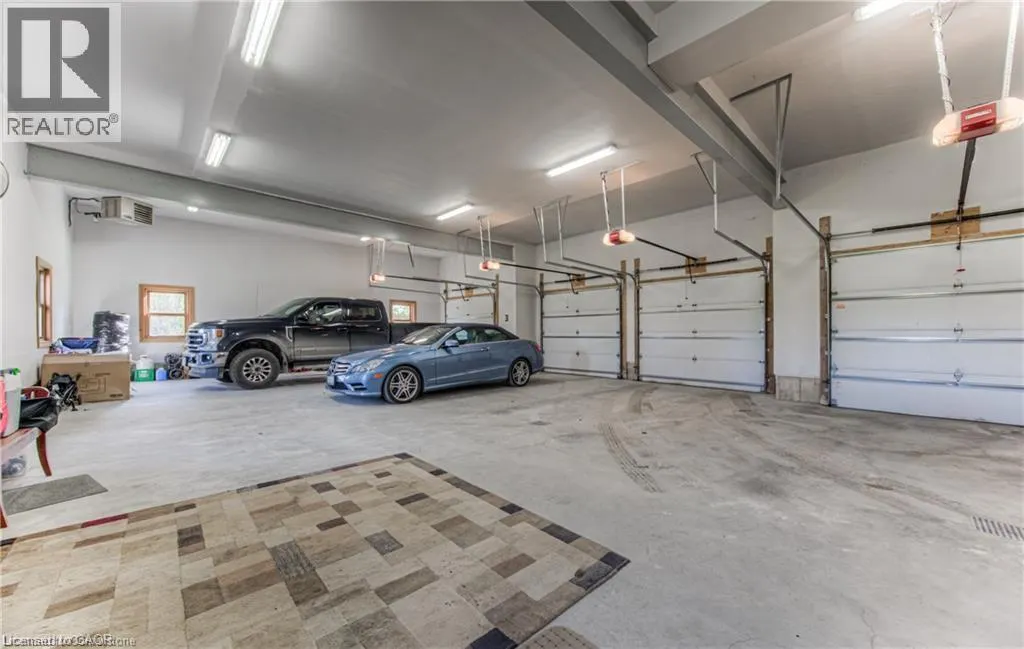 1098 WURSTER Place