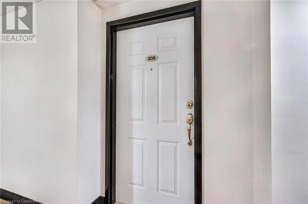 970 GOLF LINKS Road Unit# 205, #205