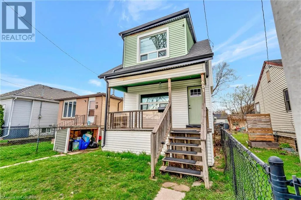 401 STRATHEARNE Avenue