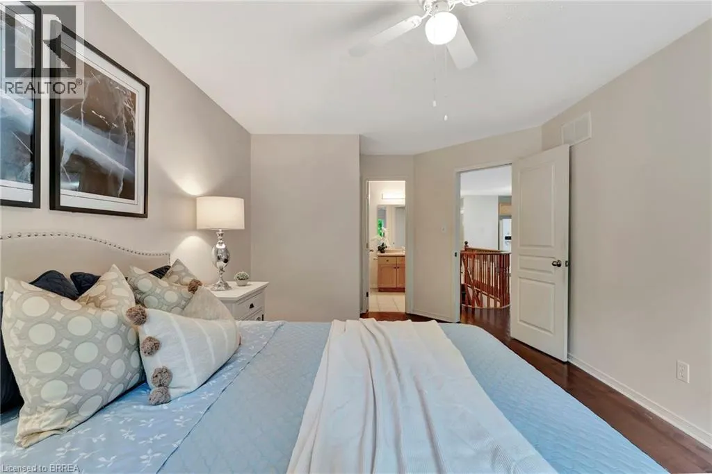 30 SAVANNAH RIDGE Drive