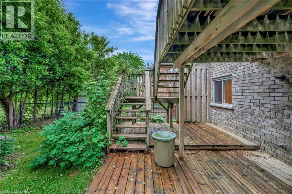 30 SAVANNAH RIDGE Drive