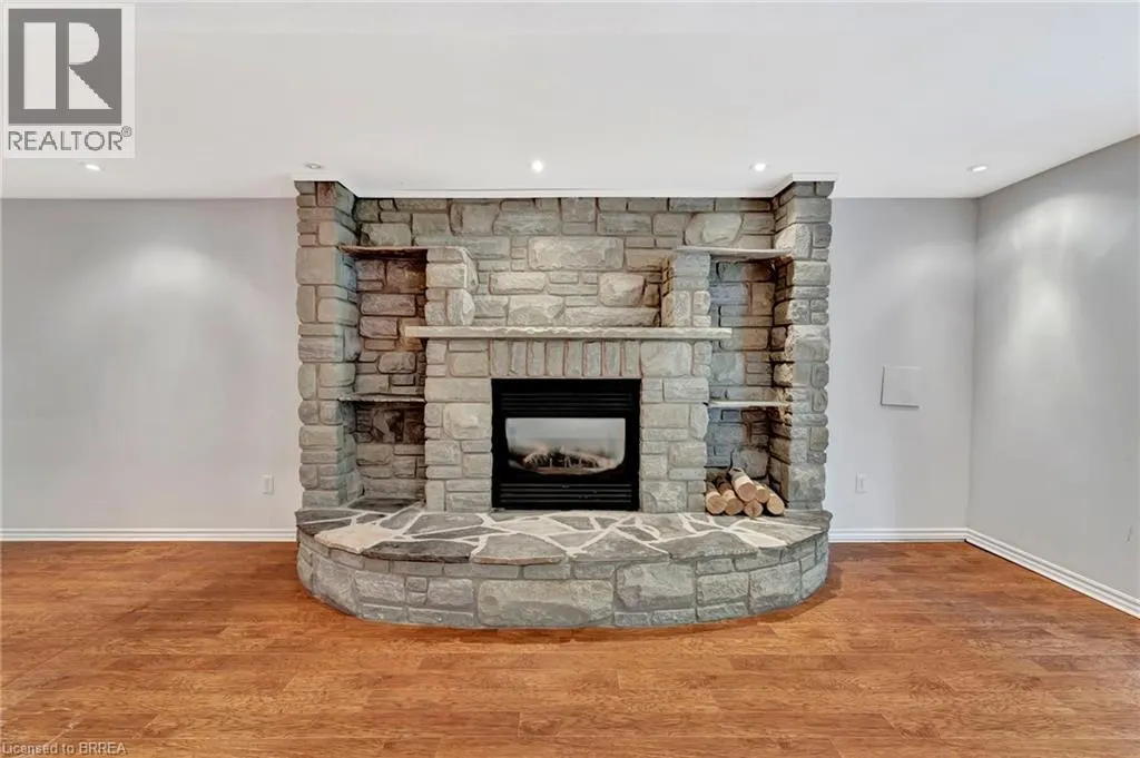 30 SAVANNAH RIDGE Drive