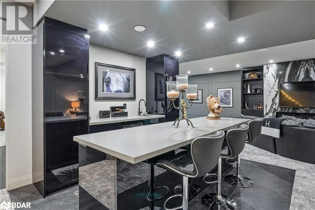 2761 LOCKHART Road