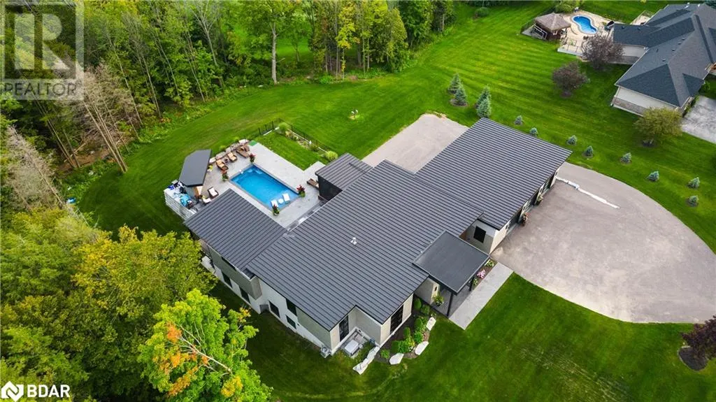 2761 LOCKHART Road