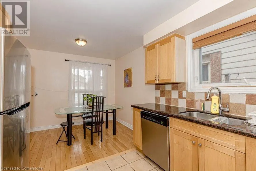4231 SUGAR BUSH Road