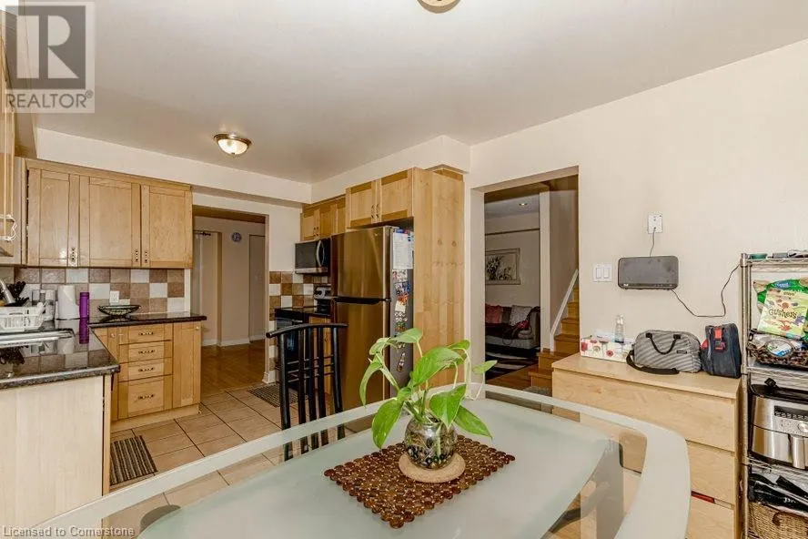 4231 SUGAR BUSH Road