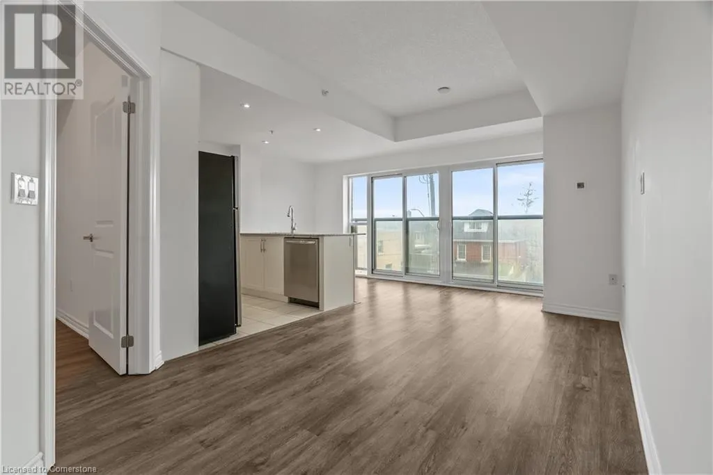 427 ABERDEEN Avenue Unit# 102, #102