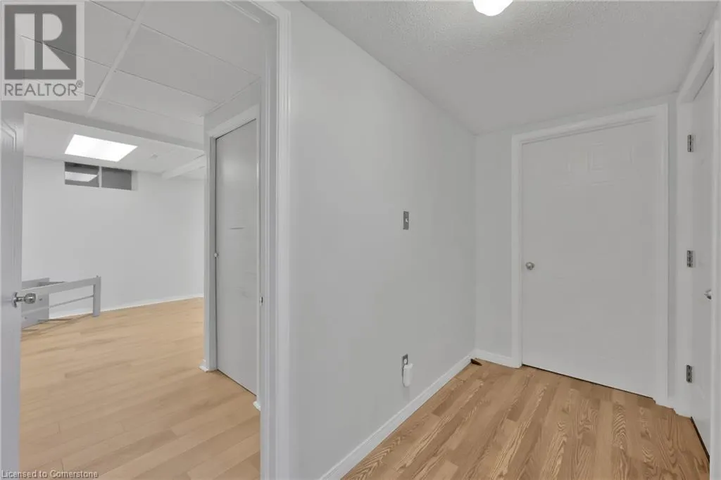 34 PHAIR Crescent