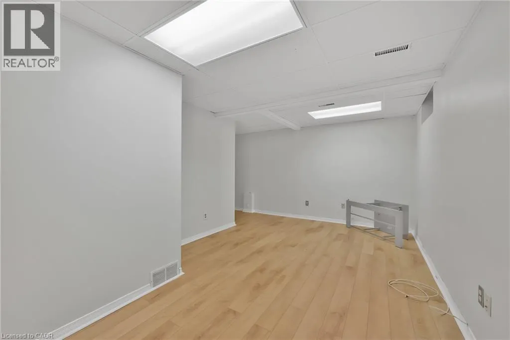 34 PHAIR Crescent