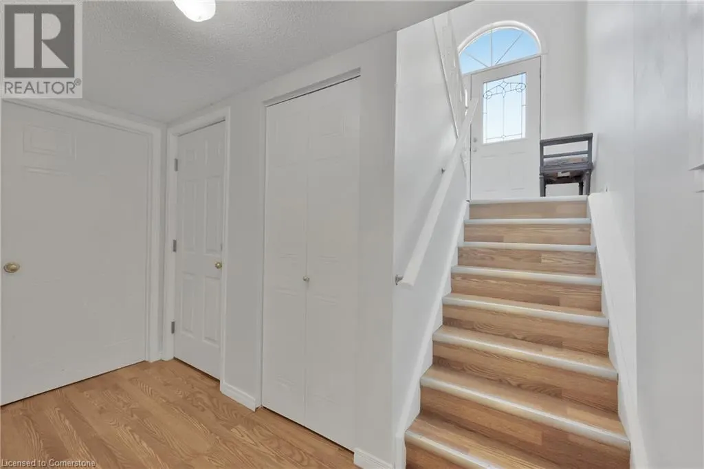 34 PHAIR Crescent