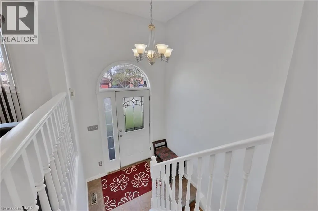 34 PHAIR Crescent