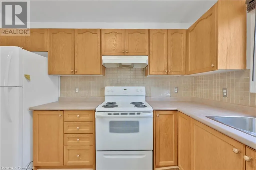 34 PHAIR Crescent