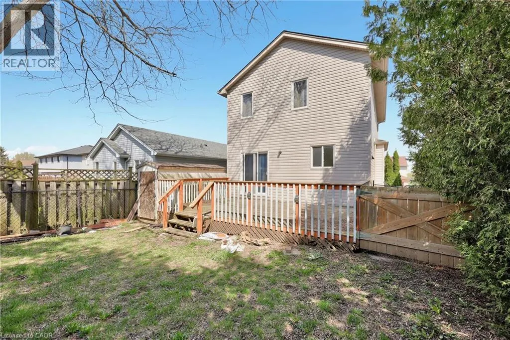 34 PHAIR Crescent