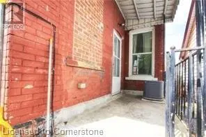 136 DUNDURN Street N
