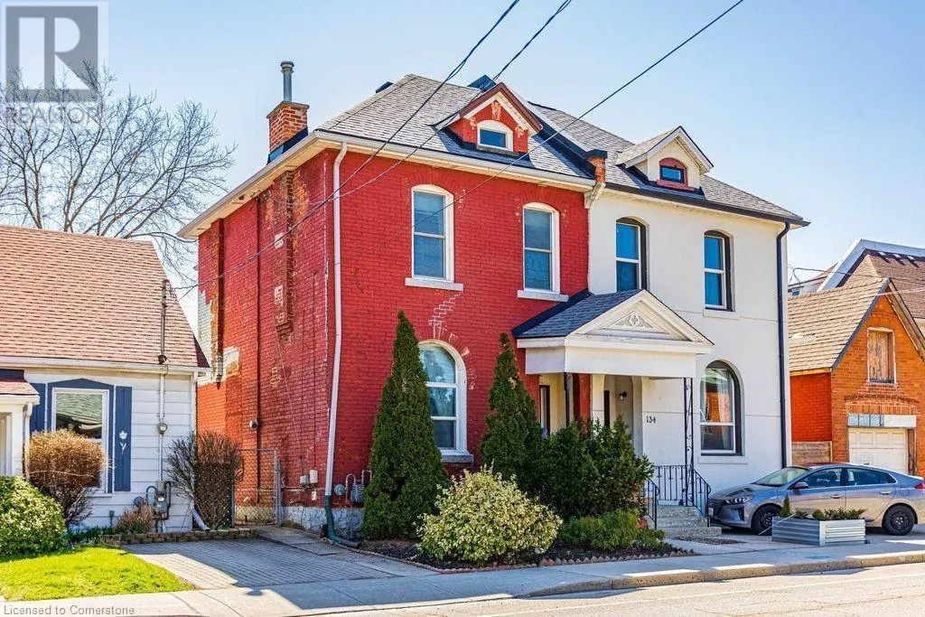 136 DUNDURN Street N