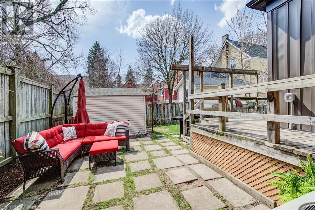 7 DEKAY Street