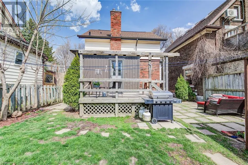 7 DEKAY Street