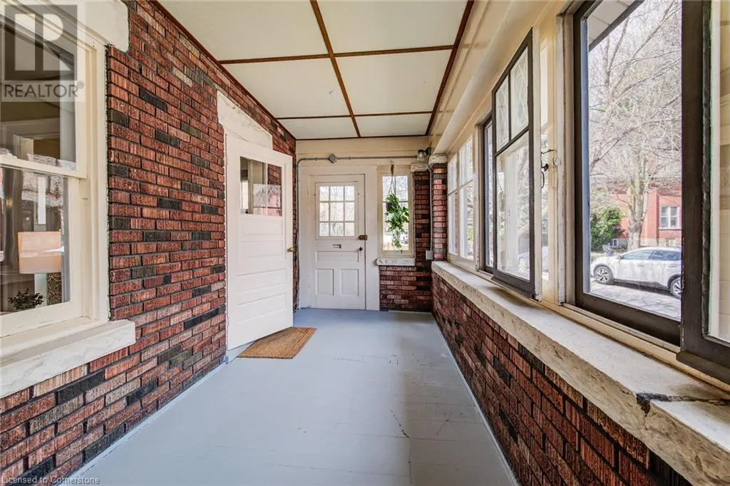 7 DEKAY Street