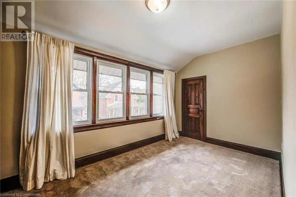 7 DEKAY Street