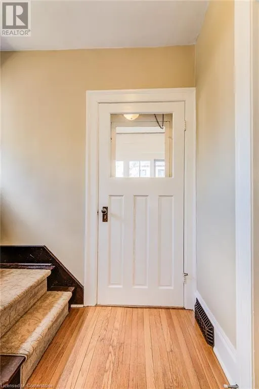 7 DEKAY Street