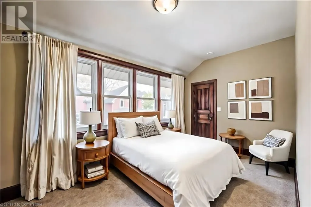7 DEKAY Street