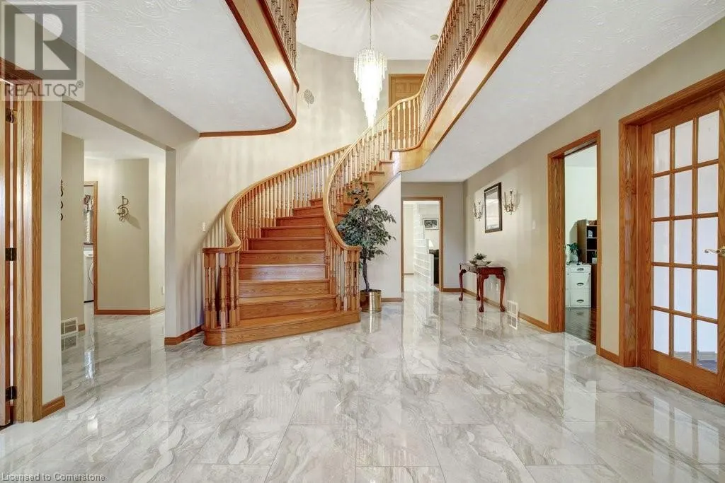 5 COLUMBO Court