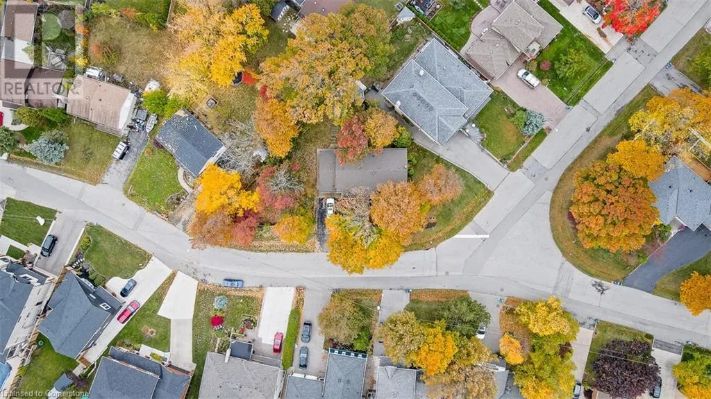 125 LAKESIDE Drive