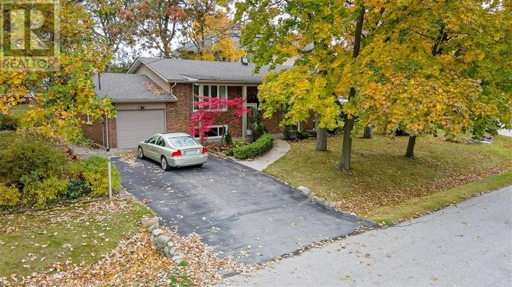 125 LAKESIDE Drive