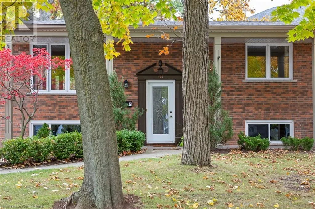 125 LAKESIDE Drive