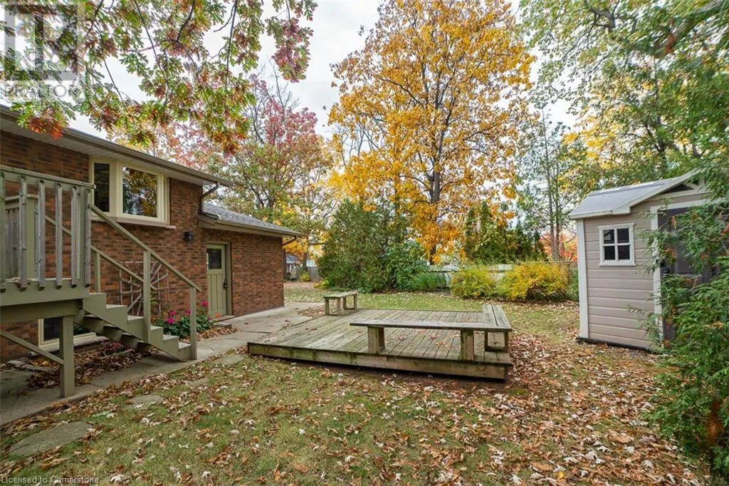 125 LAKESIDE Drive