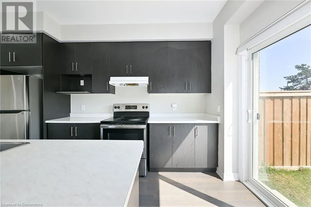 4 STARLING Drive
