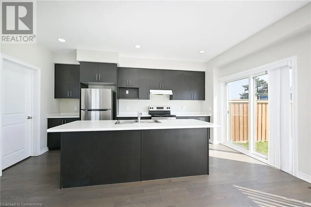 4 STARLING Drive