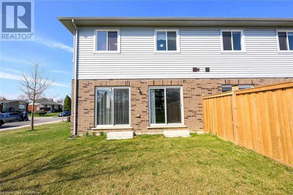 4 STARLING Drive