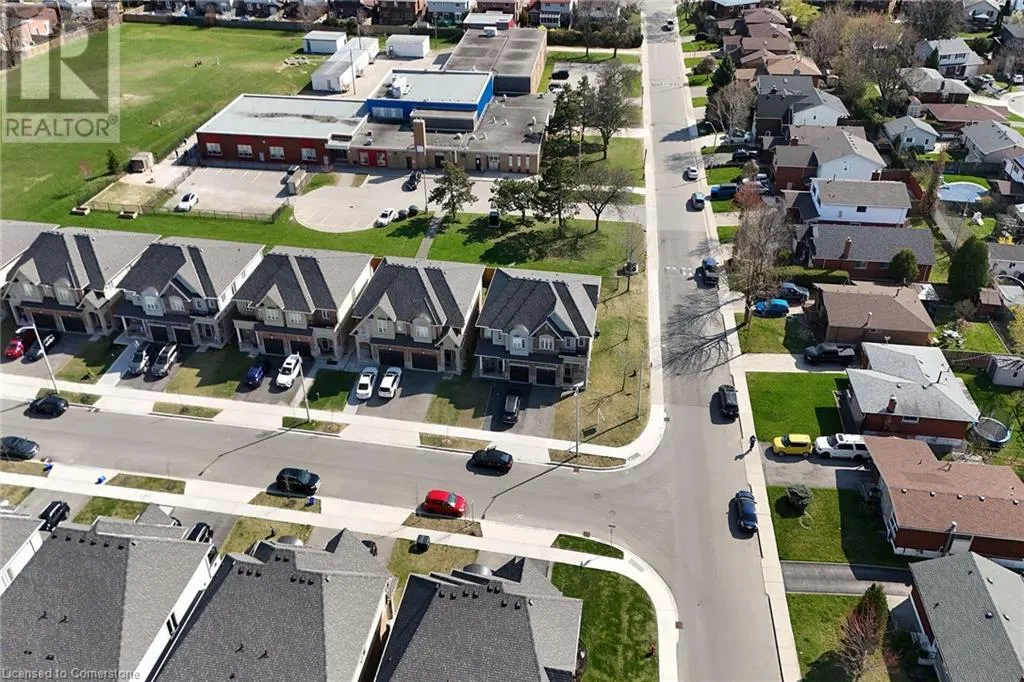 4 STARLING Drive