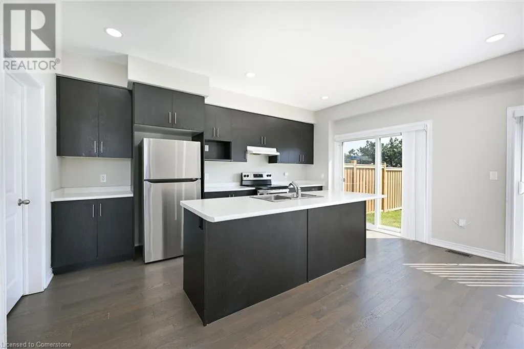 4 STARLING Drive