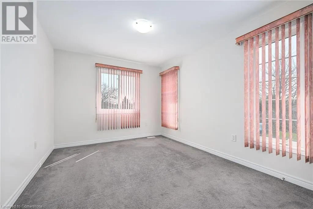 4 STARLING Drive
