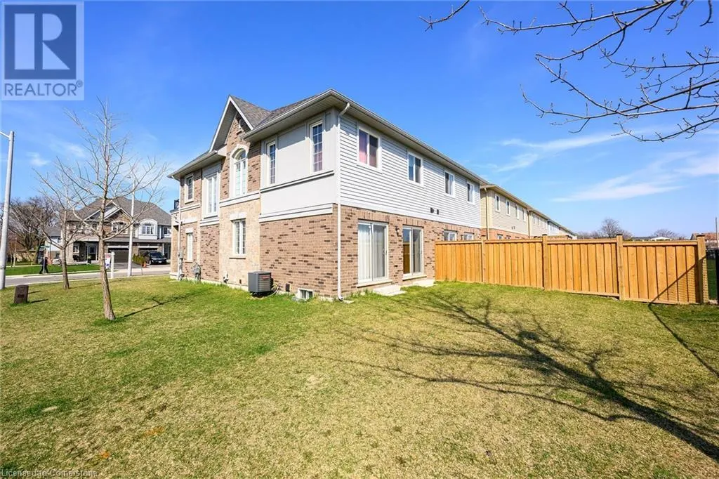4 STARLING Drive