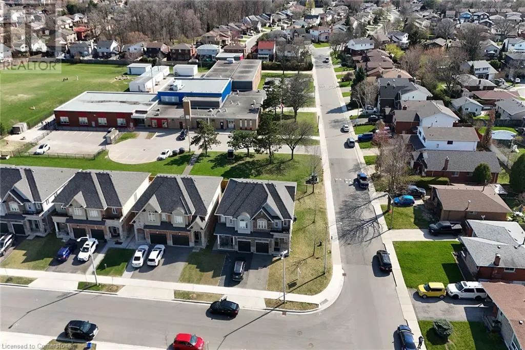4 STARLING Drive