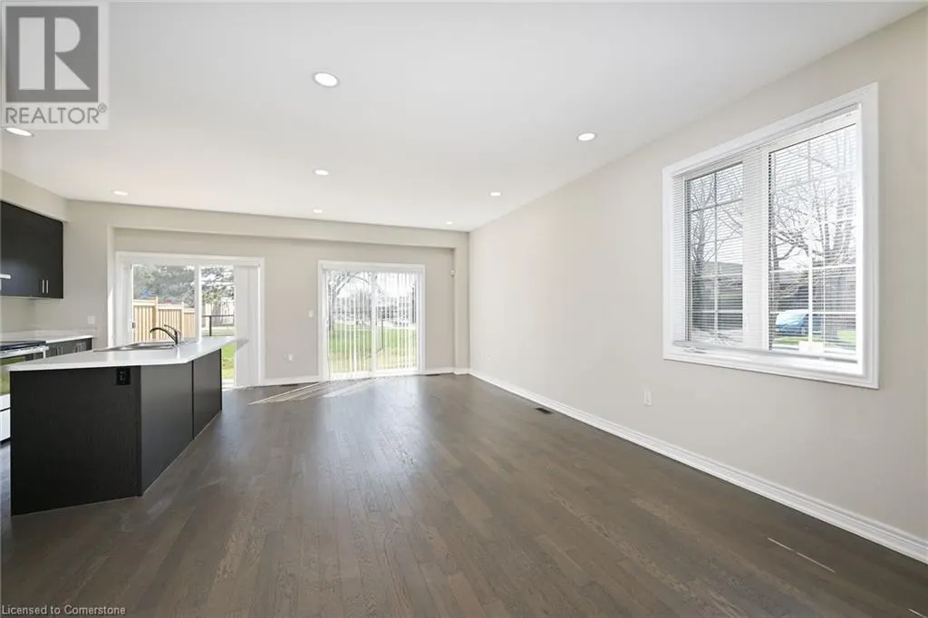 4 STARLING Drive
